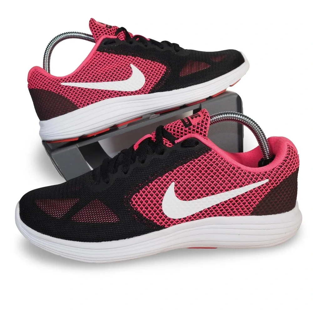 Nike Revolution 3 Performance Running Shoes Womens 9 Hyper Pink Black 819303-600